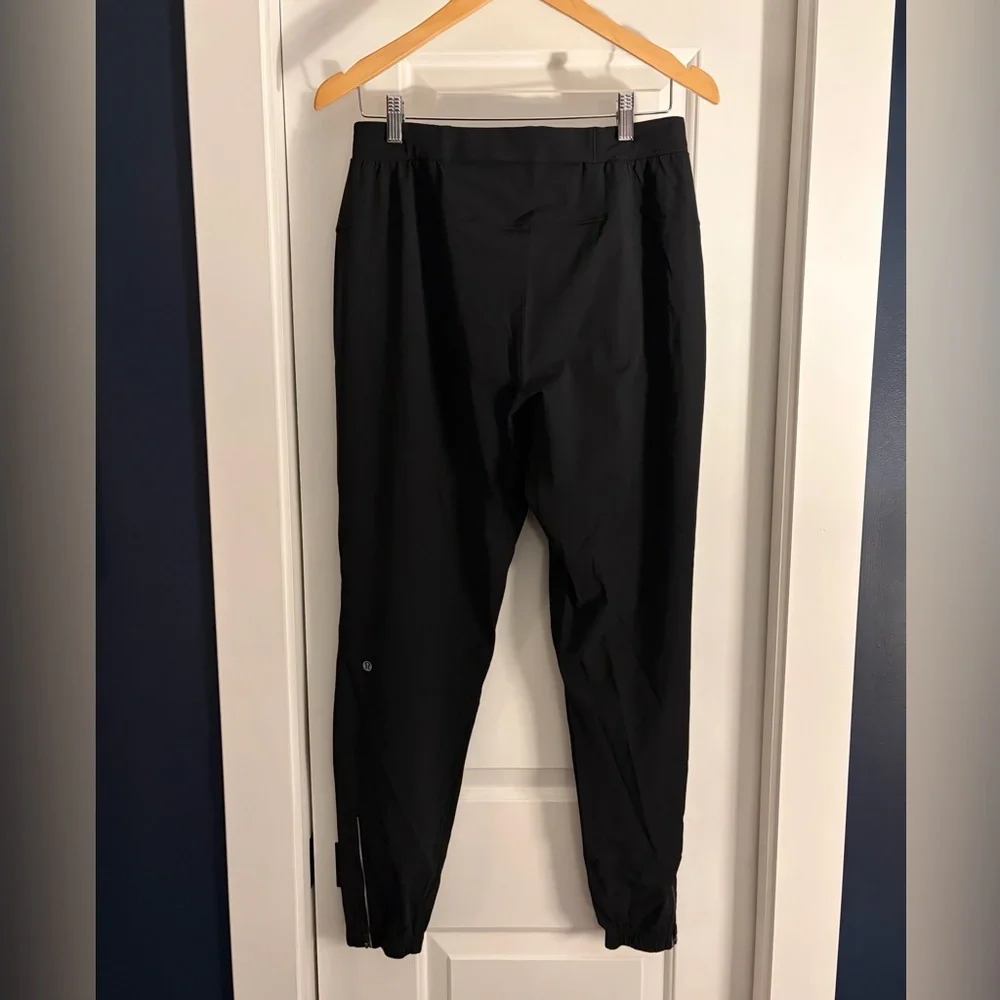 Lululemon Surge Jogger Men’s Medium Black Like New - Picture 2 of 2